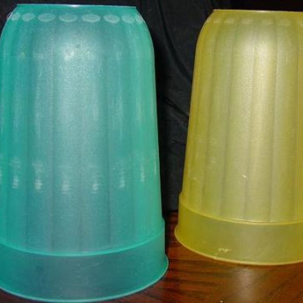 ❗❗ISO❗❗ Vintage Packerware Plastic Cups Tumblers